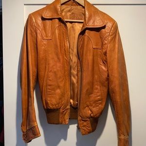 Beautiful vintage bomber jacket.